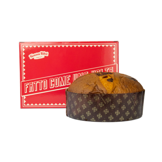 Panettone albicocca e gianduia 1 kg di Nonna Silvi con il suo baule regalo